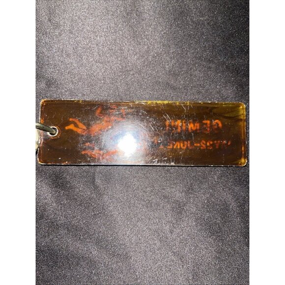 Gemini Zodiac Sign Keychain W/ Ring - Picture 5 of 12